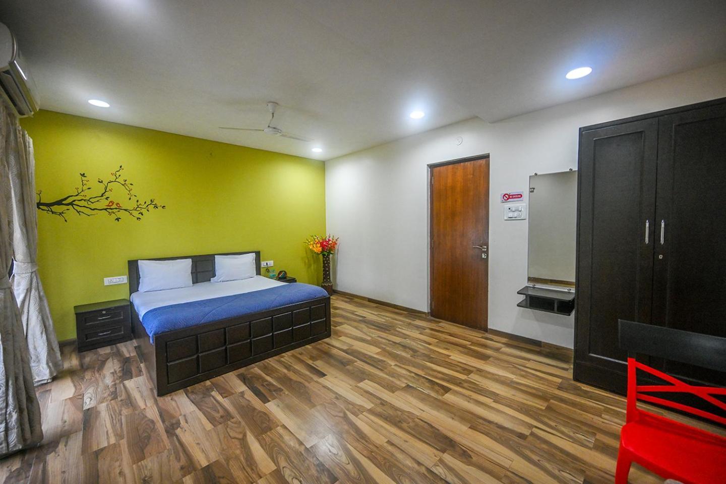 Malama Stay Ruturang Villa 4Bhk, ロナバラ エクステリア 写真