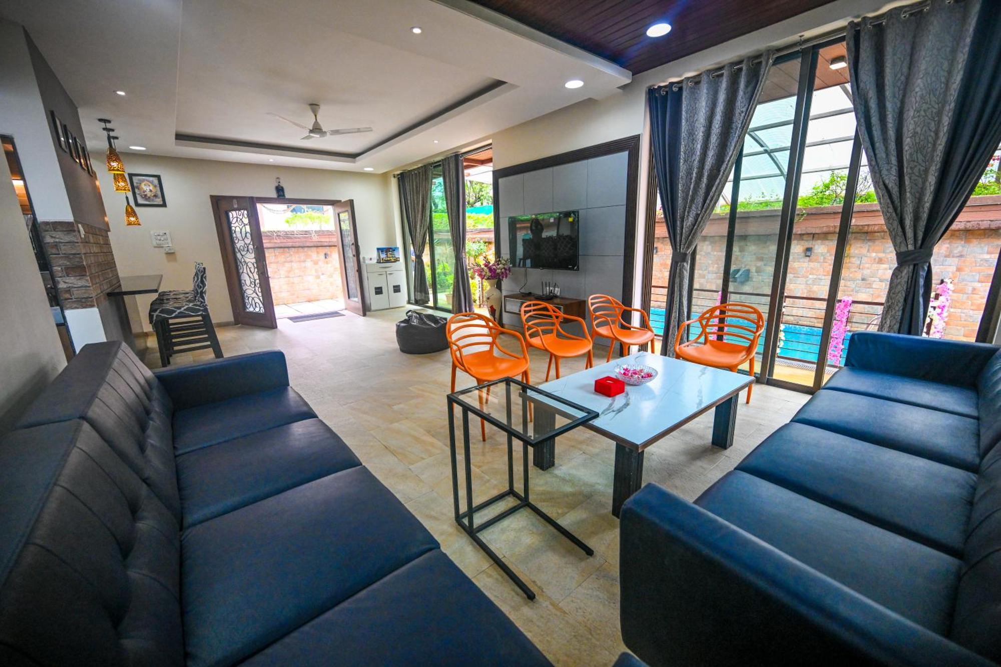 Malama Stay Ruturang Villa 4Bhk, ロナバラ エクステリア 写真
