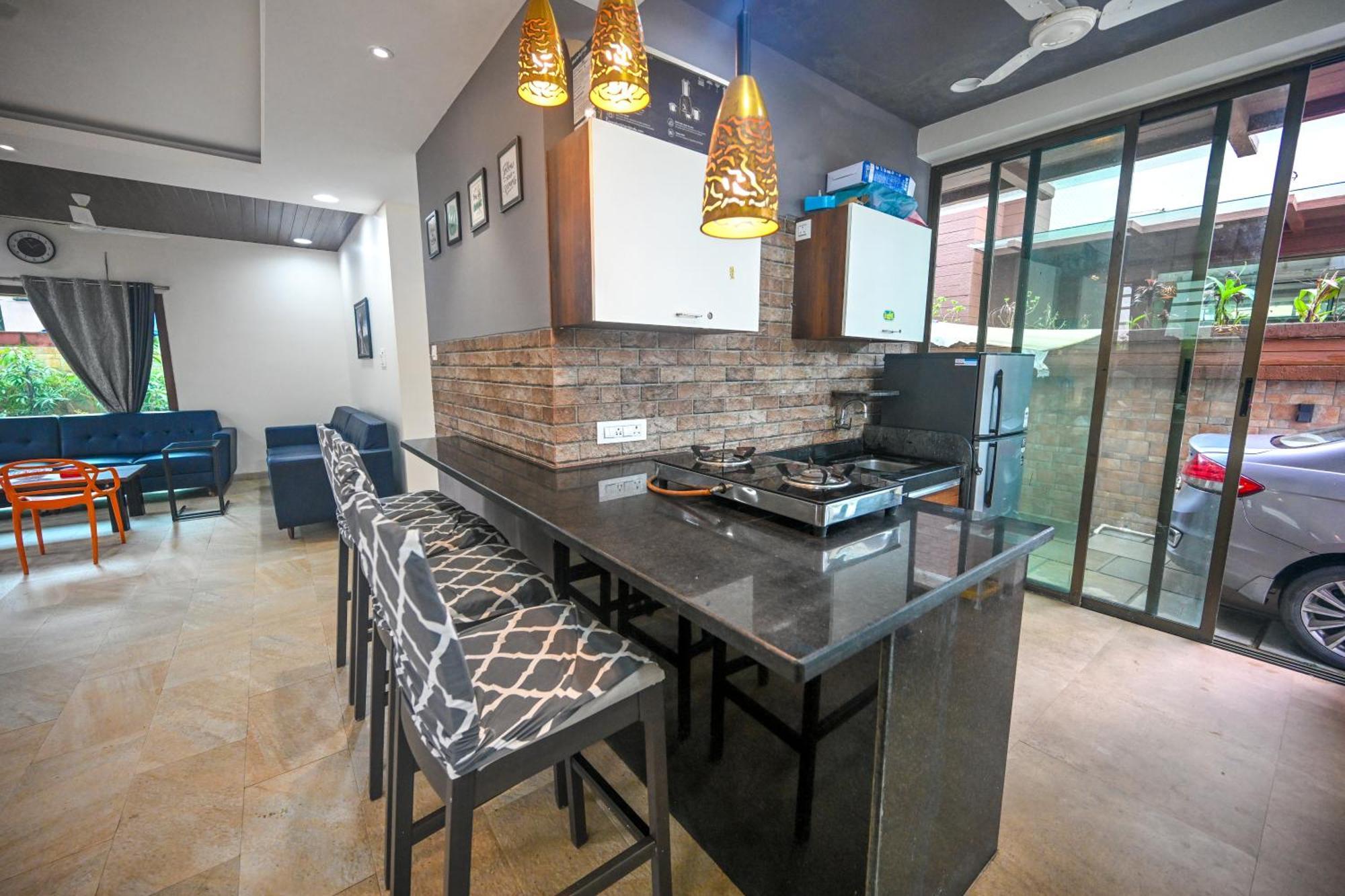 Malama Stay Ruturang Villa 4Bhk, ロナバラ エクステリア 写真